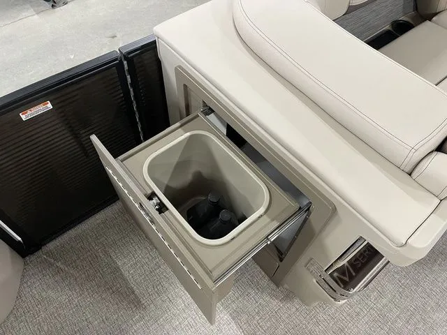 Slide: The Image of Bennington M Swingback 22 MSB 2026 - 35