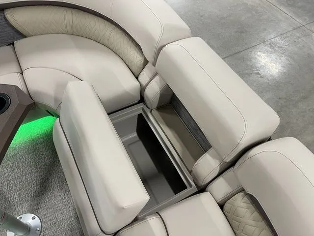 Slide: The Image of Bennington M Swingback 22 MSB 2026 - 45