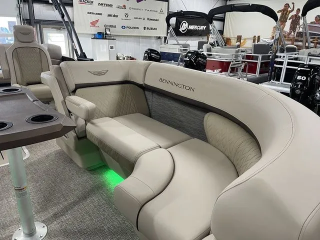 Slide: The Image of Bennington M Swingback 22 MSB 2026 - 49