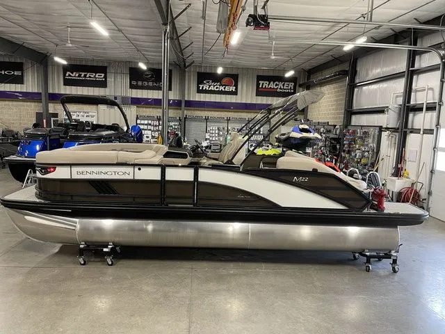 Slide: The Image of Bennington M Swingback 22 MSB 2026 - 5