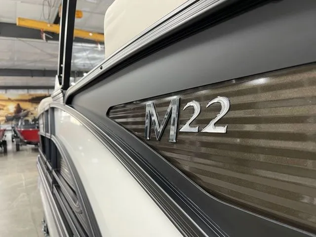 Slide: The Image of Bennington M Swingback 22 MSB 2026 - 6