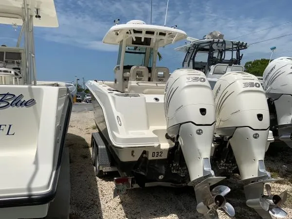 Slide: The Image of Boston Whaler 280 Outrage 2018 - 5