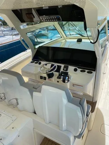 Slide: The Image of Scout 420 LXF 2020 - 9