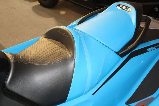 Slide: The Image of Sea-Doo RXT-X 2026 - 10