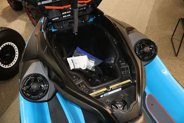 Slide: The Image of Sea-Doo RXT-X 2026 - 15