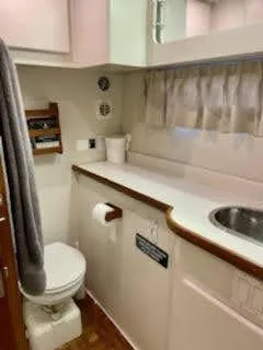 Slide: The Image of Carver Yachts 440 Aft Cabin Motor Yacht 1993 - 9