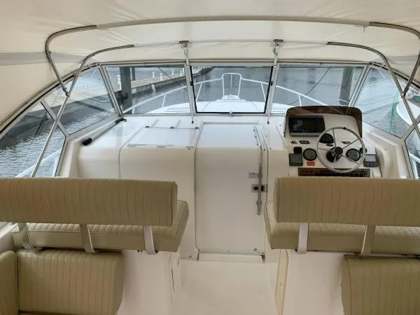 Slide: The Image of Mainship 34 Pilothouse 2002 - 11