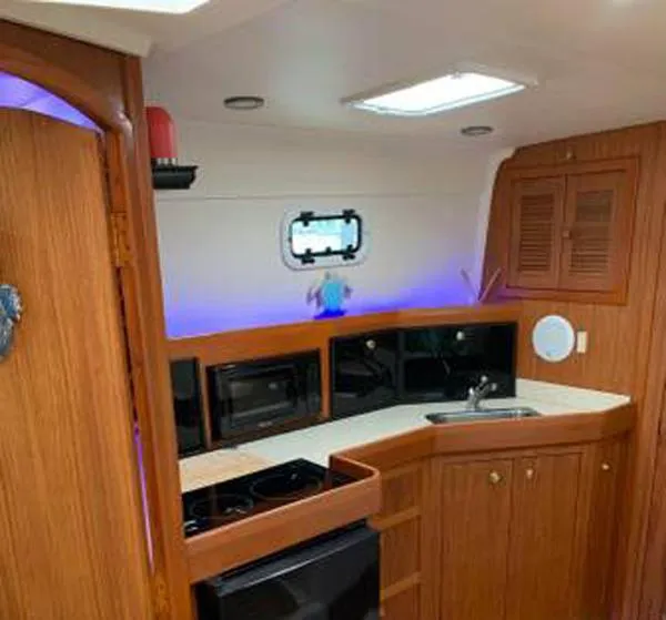 Slide: The Image of Mainship 34 Pilothouse 2002 - 2