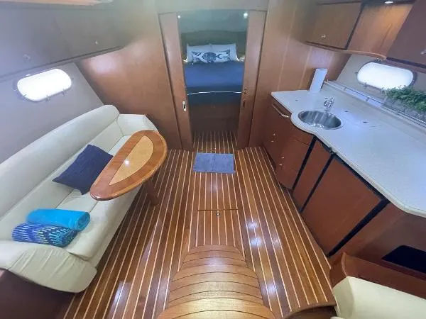 Slide: The Image of Tiara 3900 Sovran 2007 - 1