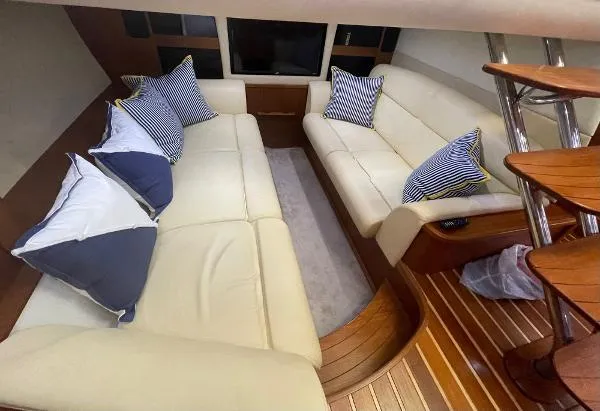 Slide: The Image of Tiara 3900 Sovran 2007 - 7