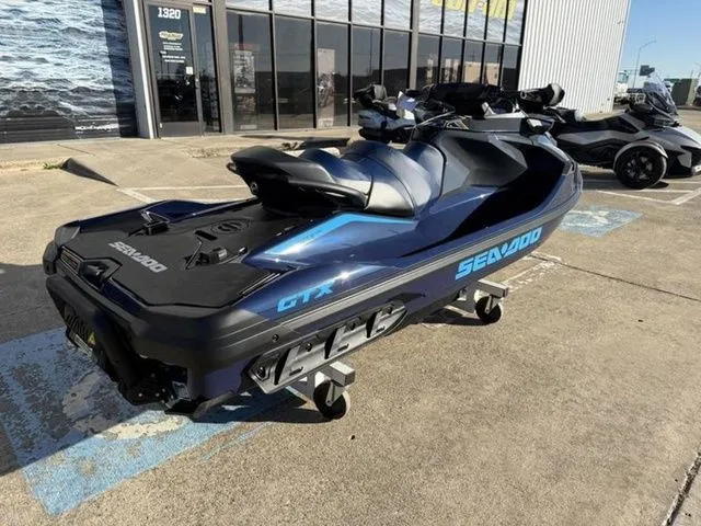 Slide: The Image of Sea-Doo GTX 300 iBR and iDF 2026 - 6