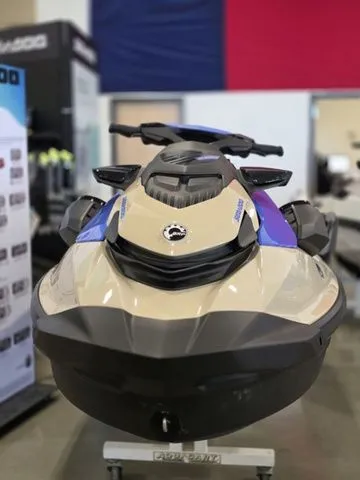 Slide: The Image of Sea-Doo Wake 170 BRP Premium Audio, iDF, iBR 2026 - 4