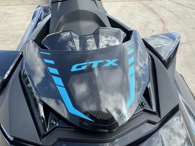 Slide: The Image of Sea-Doo GTX 230 Tech, Audio, iDF, iBR 2026 - 6