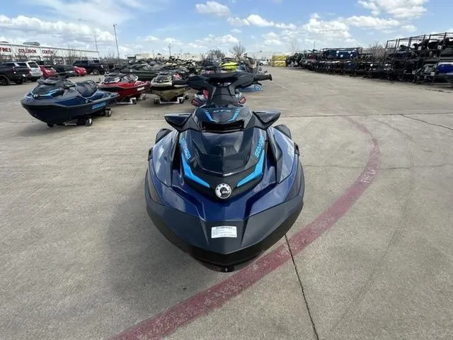 Slide: The Image of Sea-Doo GTX 230 Tech, Audio, iDF, iBR 2026 - 9