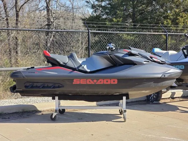 Slide: The Image of Sea-Doo GTR 2026 - 13
