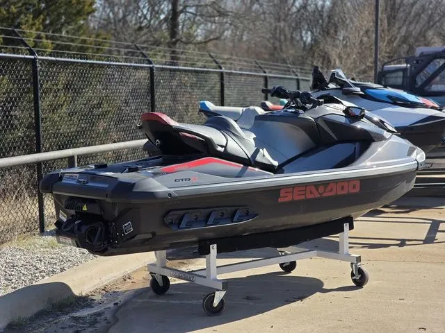 Slide: The Image of Sea-Doo GTR 2026 - 14