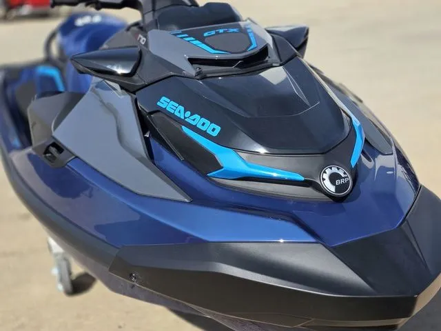 Slide: The Image of Sea-Doo GTX 2026 - 9