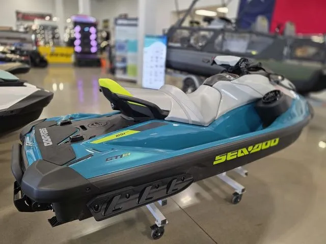 Slide: The Image of Sea-Doo GTI SE 130 2026 - 8