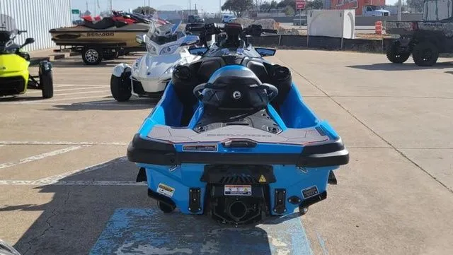 Slide: The Image of Sea-Doo RXT-X 2026 - 17