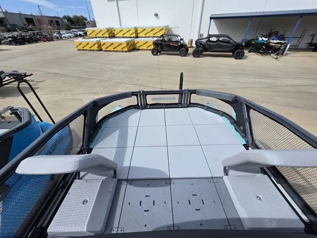 Slide: The Image of Sea-Doo Switch Sport™ 21 - 300 Hp Painted 2026 - 14