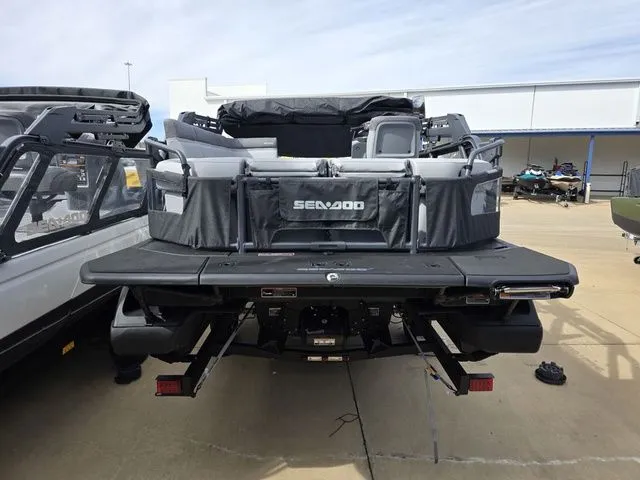 Slide: The Image of Sea-Doo Switch Sport™ 21 - 300 Hp Painted 2026 - 4