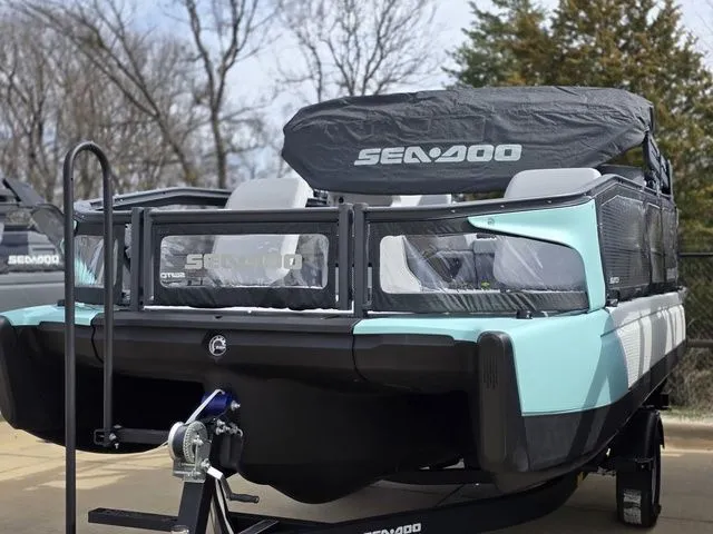 Slide: The Image of Sea-Doo Switch Sport™ 21 - 300 Hp Painted 2026 - 6