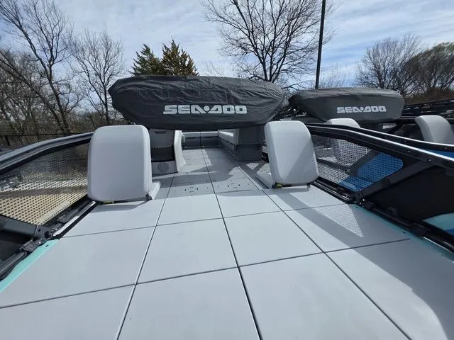 Slide: The Image of Sea-Doo Switch Sport™ 21 - 300 Hp Painted 2026 - 7
