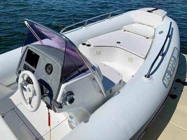 Slide: The Image of Grand 16' G500 LFGoldline RIB 2018 - 2