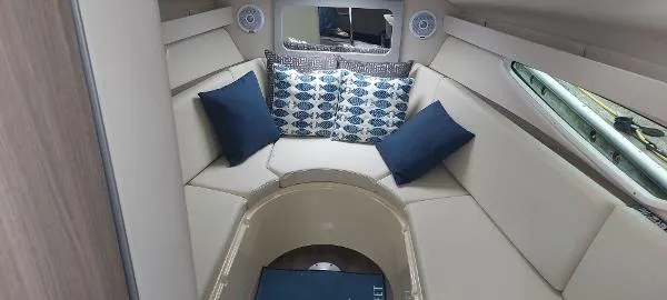 Slide: The Image of Regal 28 Express 2021 - 4
