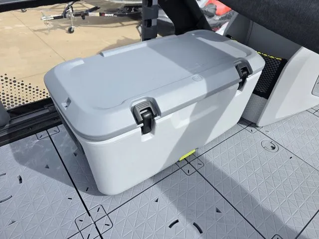 Slide: The Image of Sea-Doo Switch Fish 21 2026 - 11