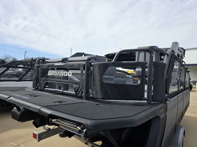 Slide: The Image of Sea-Doo Switch Fish 21 2026 - 8