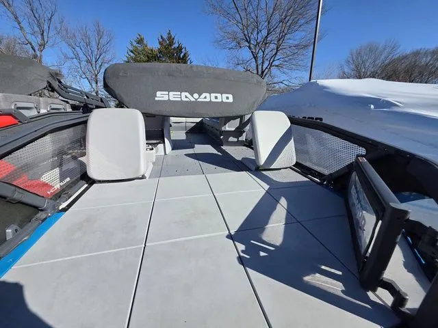 Slide: The Image of Sea-Doo Switch Sport 21 2023 - 10