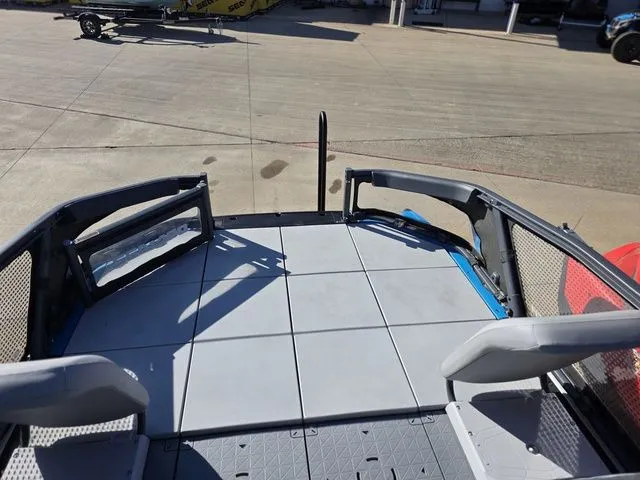 Slide: The Image of Sea-Doo Switch Sport 21 2023 - 15