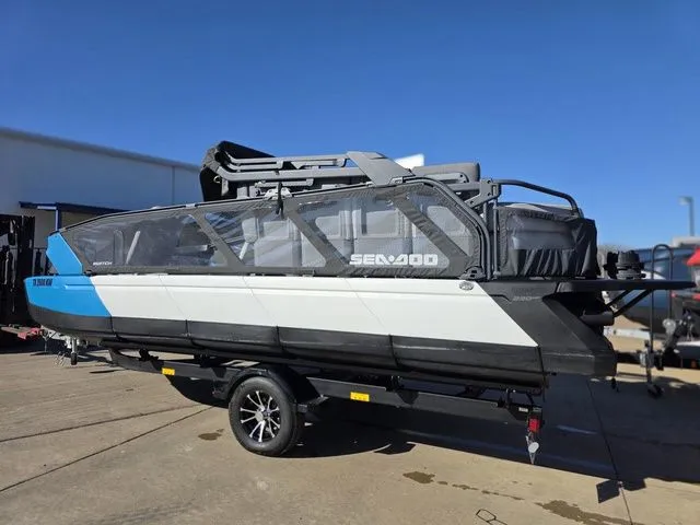 Slide: The Image of Sea-Doo Switch Sport 21 2023 - 3