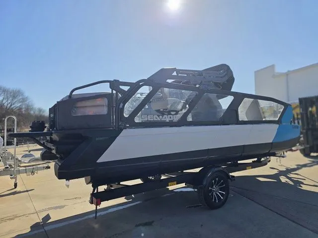 Slide: The Image of Sea-Doo Switch Sport 21 2023 - 6