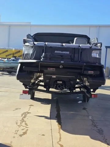 Slide: The Image of Sea-Doo Switch Sport 21 2023 - 7