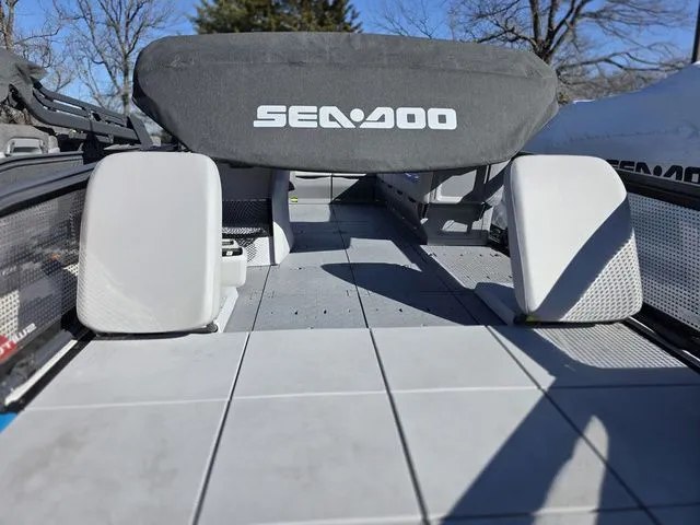 Slide: The Image of Sea-Doo Switch Sport 21 2023 - 9
