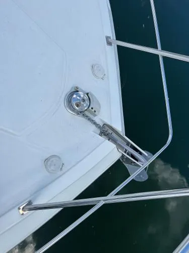 Slide: The Image of Navigator Californian 2003 - 10