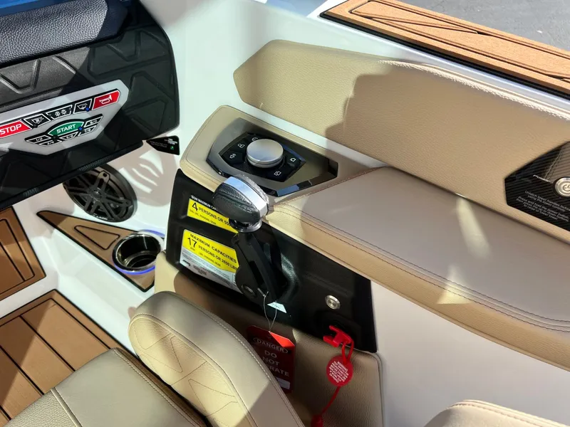 Slide: The Image of Nautique GS24 2026 - 17