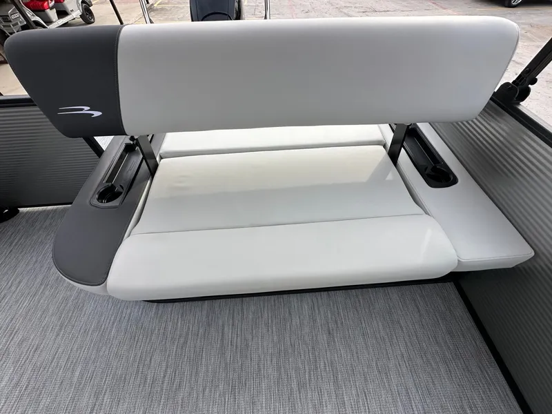 Slide: The Image of Bennington 22 S SWINGBACK 2026 - 18