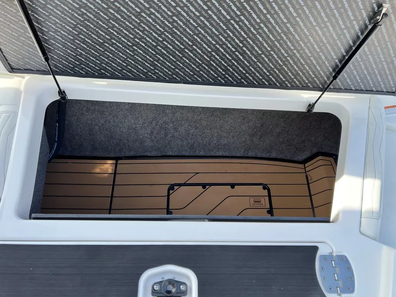 Slide: The Image of Nautique G23 2026 - 15