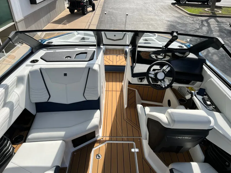 Slide: The Image of Nautique G23 2026 - 16