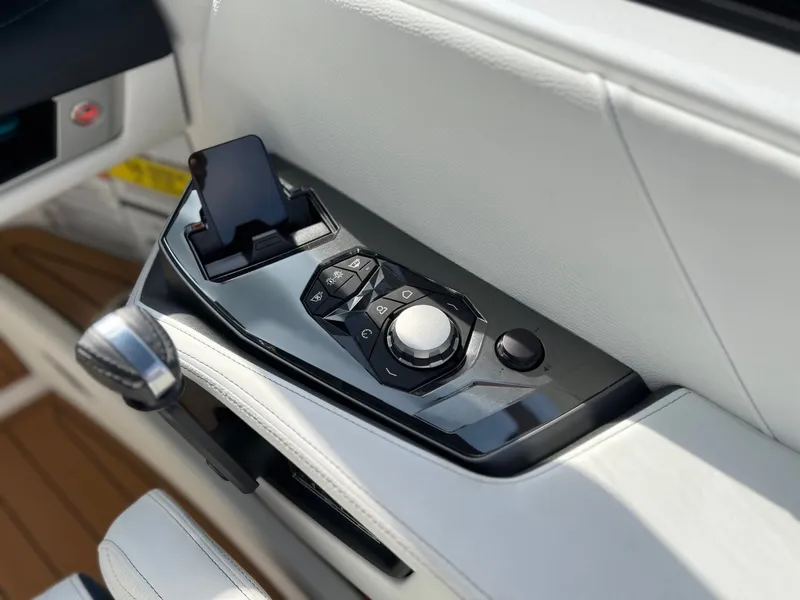 Slide: The Image of Nautique G23 2026 - 24