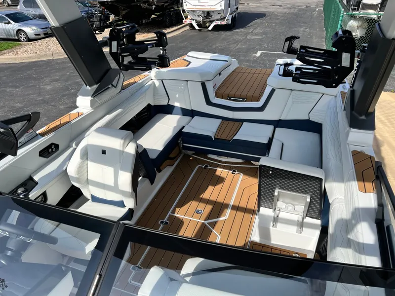 Slide: The Image of Nautique G23 2026 - 33