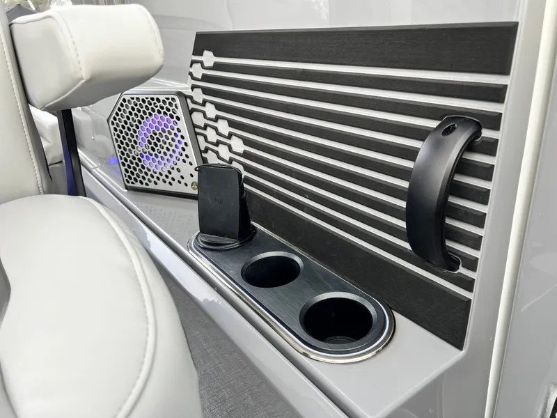 Slide: The Image of Harris Crowne 250 2026 - 35