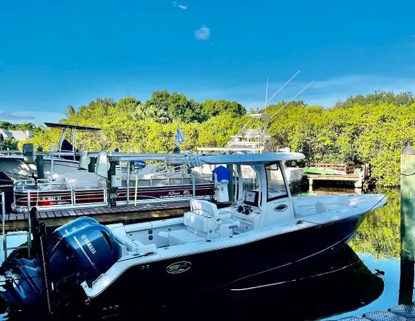 Slide: The Image of Sea Hunt Ultra 275 SE 2019 - 1