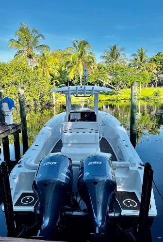 Slide: The Image of Sea Hunt Ultra 275 SE 2019 - 2
