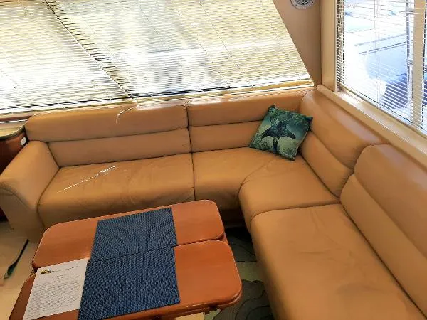 Slide: The Image of Bayliner 4788 Pilot House Motoryacht 1999 - 7