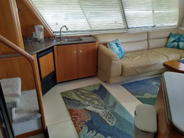 Slide: The Image of Bayliner 4788 Pilot House Motoryacht 1999 - 8