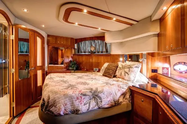 Slide: The Image of Cruisers 455 Express Motoryacht 2005 - 8